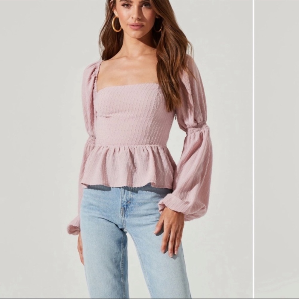 Astr the label Lilac blouse
